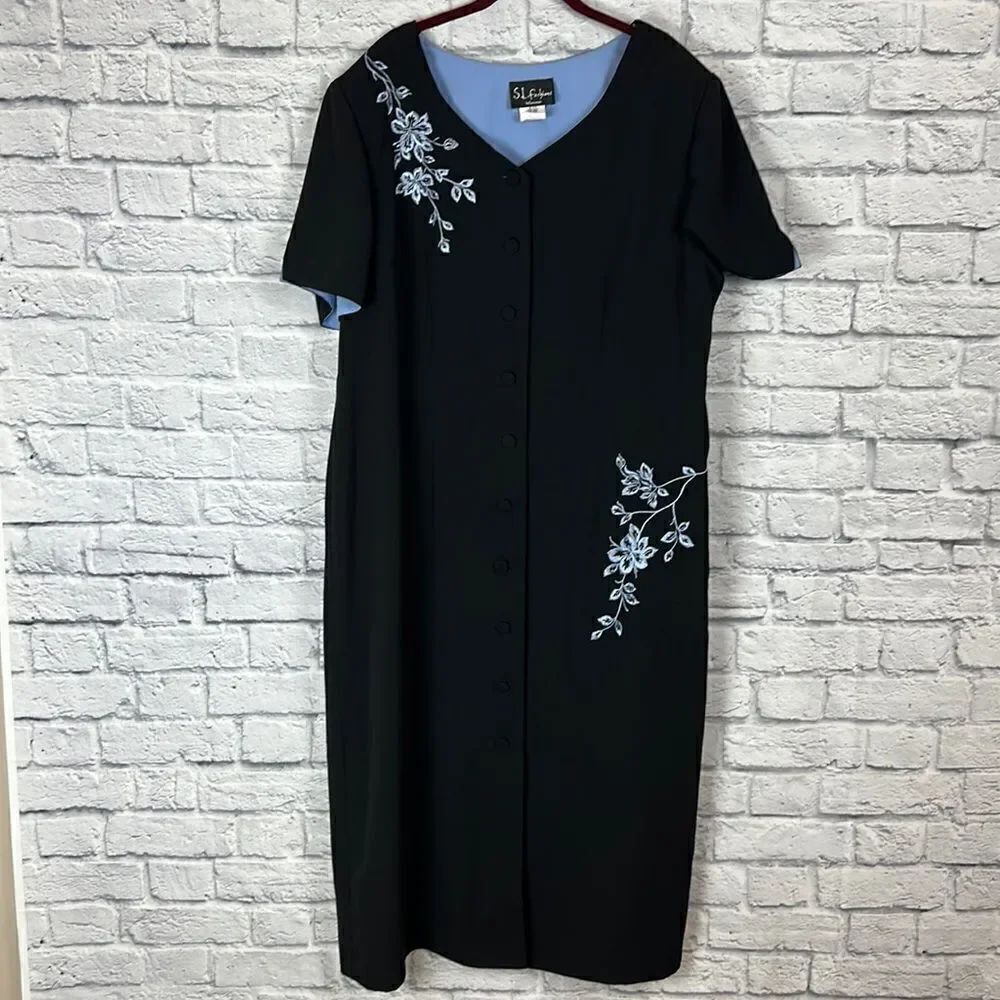 S.L Fashions Woman A Line Dress Embroidered Shoulder Pads Size 22W
